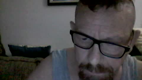 mhitch924 online show from 06-19-26, 02:16