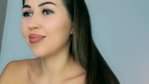 Mia Martskaya online show from 04-12-26, 11:04