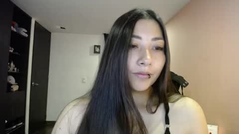 Mia zoe online show from 12-20-24, 04:42