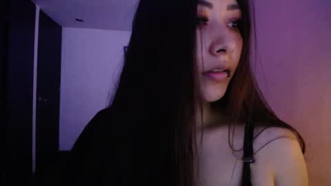 Mia zoe online show from 02-19-25, 04:55