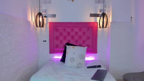 Mia Blonde online show from 01-30-25, 07:15