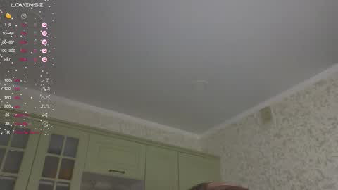 Mia online show from 01-12-26, 05:40