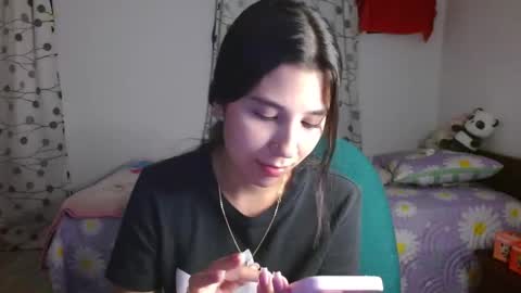 Mia online show from 02-27-25, 01:05