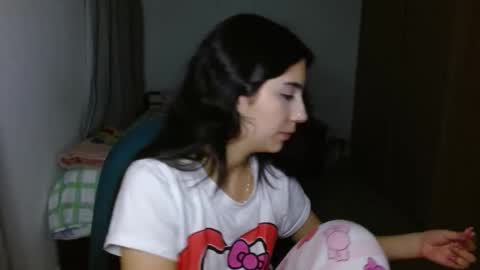 Mia online show from 09-27-25, 03:44