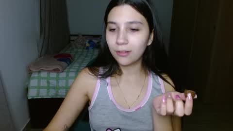 Mia online show from 10-09-25, 01:14