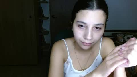 Snapshot of mia__lopez_ chatting on 04-29-26, 04:05 Mia online show from 04-29-26, 04:05