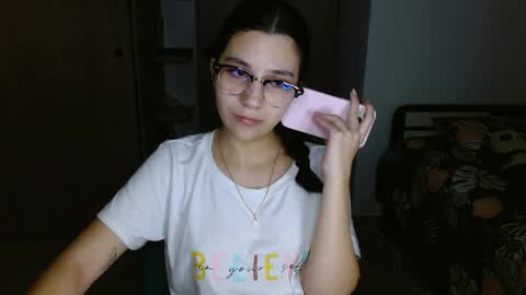 Snapshot of mia__lopez_ chatting on 05-06-26, 04:41 Mia online show from 05-06-26, 04:41
