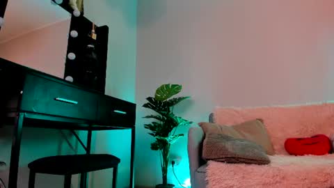 Mia  Milan online show from 07-26-26, 05:15