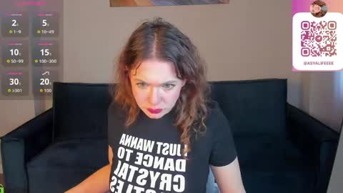 Snapshot of mia__miler chatting on 05-24-26, 01:10 mia online show from 05-24-26, 01:10