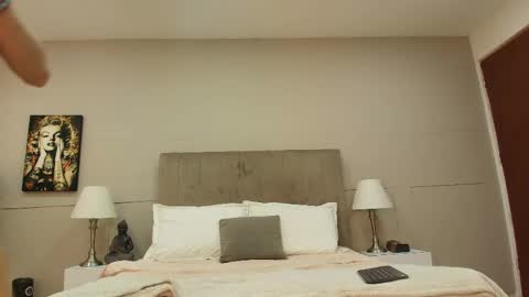Mia Zoe online show from 05-27-26, 03:25