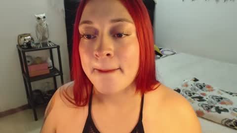 Snapshot of mia_adams_red chatting on 06-30-26, 12:22 mia online show from 06-30-26, 12:22