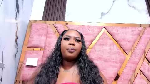 Mia online show from 07-02-26, 11:49