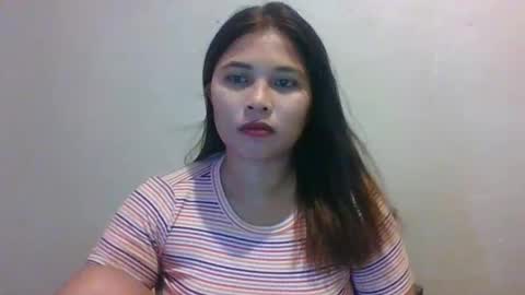 Snapshot of mia_bella04 chatting on 11-01-25, 02:13 mia_bella04 online show from 11-01-25, 02:13