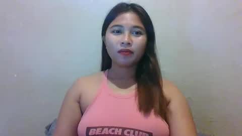 Snapshot of mia_bella04 chatting on 12-15-25, 12:37 mia_bella04 online show from 12-15-25, 12:37