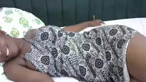 Snapshot of mia_bellah chatting on 01-23-25, 07:07 aishah petite online show from 01-23-25, 07:07