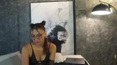 Belmont and Mia online show from 04-09-26, 07:19