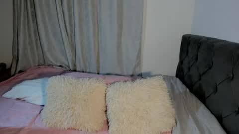 Snapshot of mia_blaiir chatting on 06-05-26, 01:56 Mia Blair online show from 06-05-26, 01:56