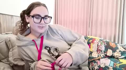 mia_boone online show from 12-16-25, 02:16