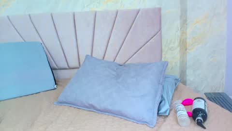 Snapshot of mia_candy_0 chatting on 04-28-26, 12:10 Mia online show from 04-28-26, 12:10