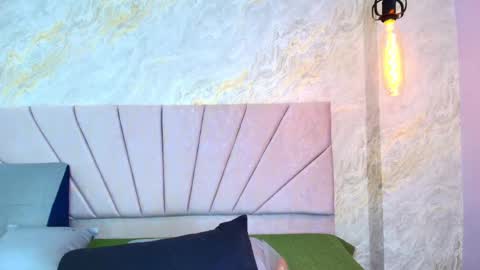 Snapshot of mia_candy_0 chatting on 05-29-26, 12:03 Mia online show from 05-29-26, 12:03