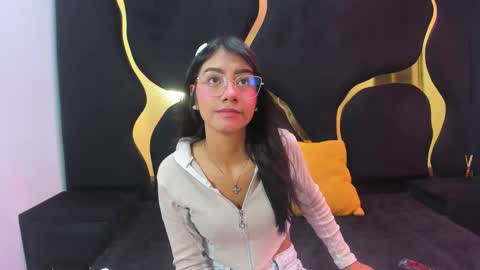 mia_clark18 online show from 10-24-25, 04:25