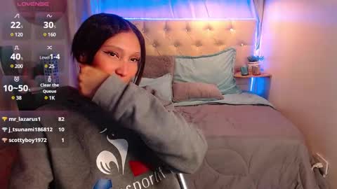 Snapshot of mia_collens_ chatting on 01-19-25, 06:09 MIA online show from 01-19-25, 06:09