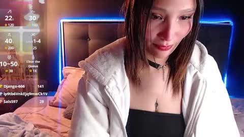 Snapshot of mia_collens_ chatting on 01-23-25, 05:35 MIA online show from 01-23-25, 05:35