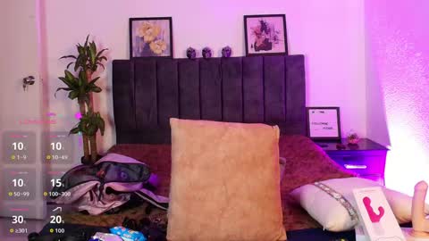 Mia online show from 06-03-26, 08:47