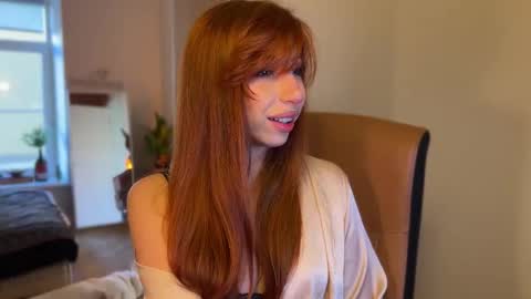 Snapshot of mia_daddysgirl chatting on 10-17-25, 07:55 Daddys Girl online show from 10-17-25, 07:55