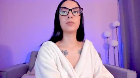 Snapshot of mia_daniellshot chatting on 03-26-26, 11:49 Sarah Luna online show from 03-26-26, 11:49