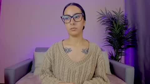 Snapshot of mia_daniellshot chatting on 05-03-26, 12:55 Sarah Luna online show from 05-03-26, 12:55