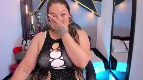Mia  online show from 07-29-26, 01:53