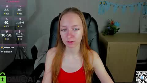 Snapshot of mia_e1fie chatting on 10-12-25, 12:20 mia_e1fie online show from 10-12-25, 12:20