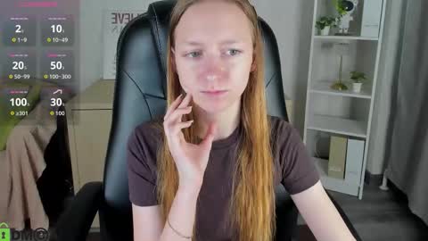 Snapshot of mia_e1fie chatting on 11-03-25, 09:21 mia_e1fie online show from 11-03-25, 09:21