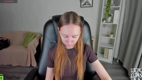 Snapshot of mia_e1fie chatting on 11-04-25, 09:52 mia_e1fie online show from 11-04-25, 09:52