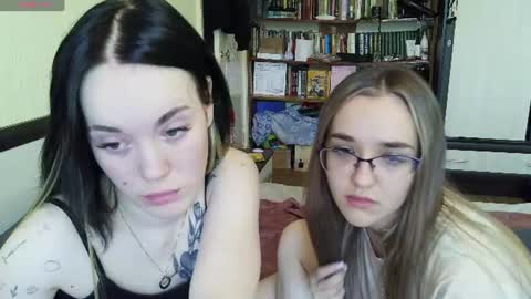 Snapshot of mia_ellis_ chatting on 07-02-26, 10:21 Mia and Jenny online show from 07-02-26, 10:21