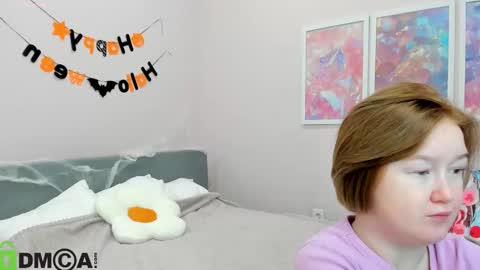 Mia online show from 11-03-25, 02:13