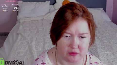 Mia online show from 11-18-25, 03:01