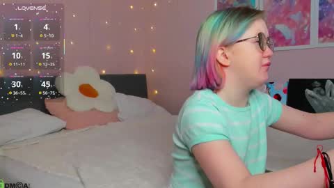 Mia online show from 02-07-26, 02:59