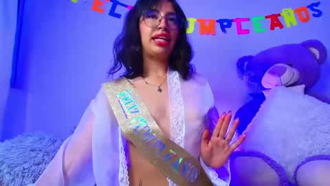 Snapshot of mia_flames chatting on 11-24-25, 04:12 Mia flames online show from 11-24-25, 04:12