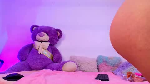 Snapshot of mia_flames chatting on 02-02-26, 08:29 Mia flames online show from 02-02-26, 08:29