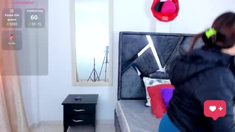 mia fox online show from 12-05-25, 12:14