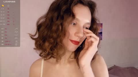 Snapshot of mia_frizz chatting on 02-08-25, 08:09 Mia online show from 02-08-25, 08:09