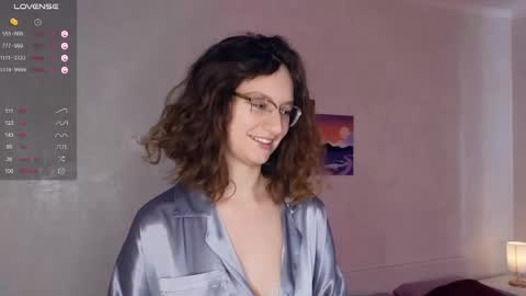 Snapshot of mia_frizz chatting on 02-23-25, 10:28 Mia online show from 02-23-25, 10:28