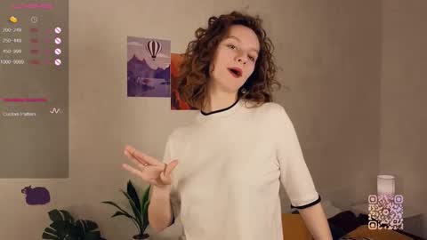 Snapshot of mia_frizz chatting on 09-13-25, 03:56 Mia online show from 09-13-25, 03:56