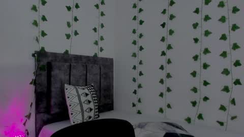 MIA online show from 05-01-26, 10:25