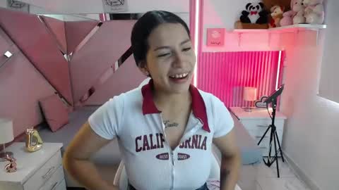 mia_garcia28 online show from 06-04-26, 01:39
