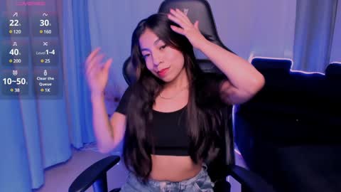 Mia online show from 01-15-25, 01:09