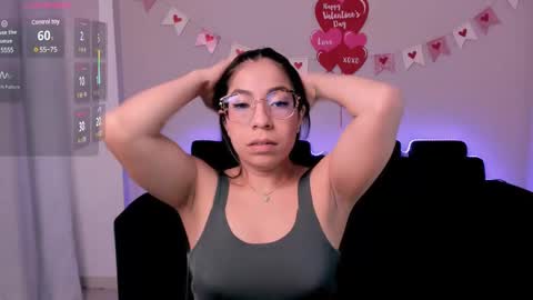 Mia online show from 02-09-25, 12:19