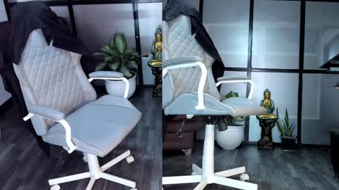 Snapshot of mia_hotwife chatting on 12-11-24, 02:11 Mia.... Nice to meet you thumb up me please its important online show from 12-11-24, 02:11